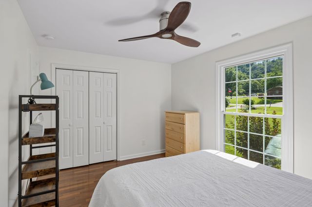106 Azalea Ln, Franklin, TN 37064