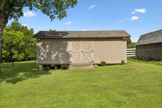 106 Azalea Ln, Franklin, TN 37064