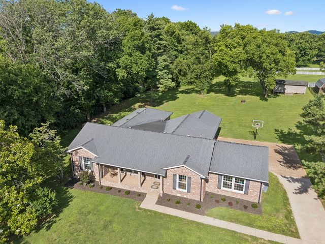 106 Azalea Ln, Franklin, TN 37064