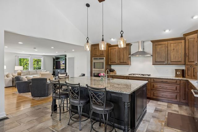 106 Azalea Ln, Franklin, TN 37064
