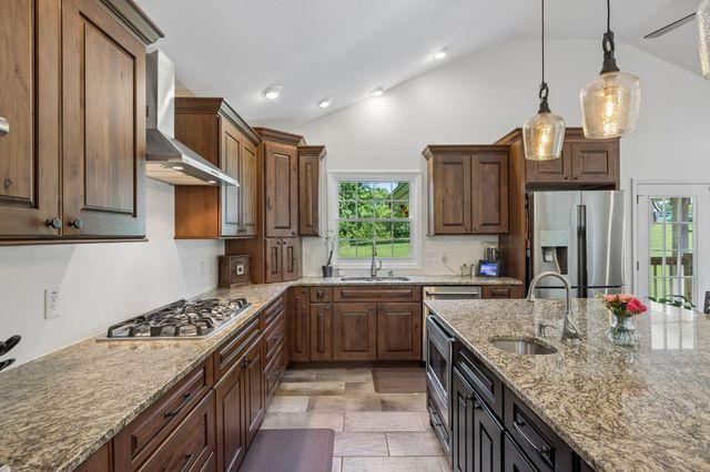106 Azalea Ln, Franklin, TN 37064