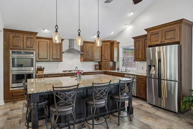 106 Azalea Ln, Franklin, TN 37064