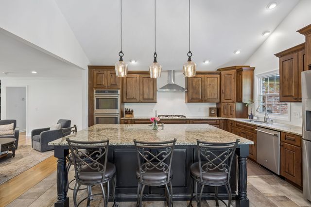 106 Azalea Ln, Franklin, TN 37064
