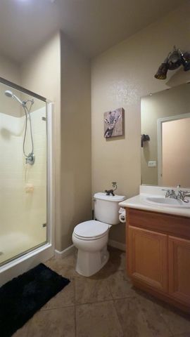16621 Victorian Trail, Lathrop, CA 95330