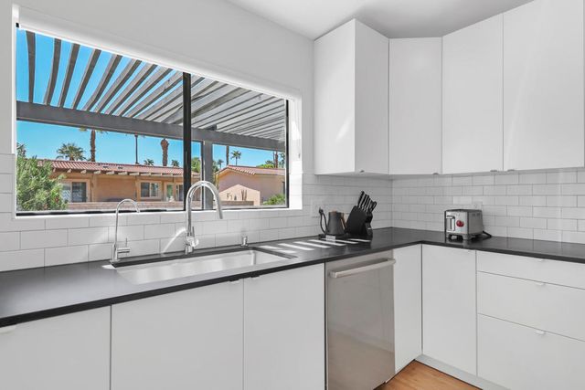 77801 Chandler Way, Palm Desert, CA 92211