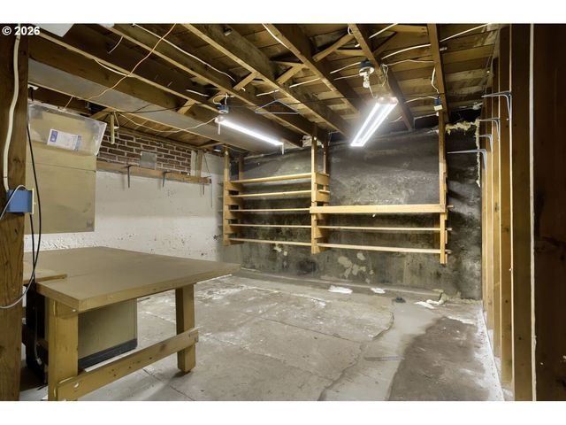 3117 Se 157TH Ave, Portland, OR 97236