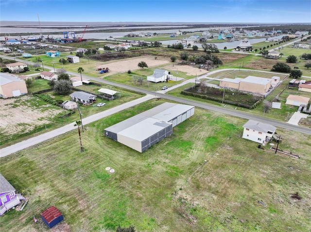 1426 Nelson Avenue, Port Bolivar, TX 77650