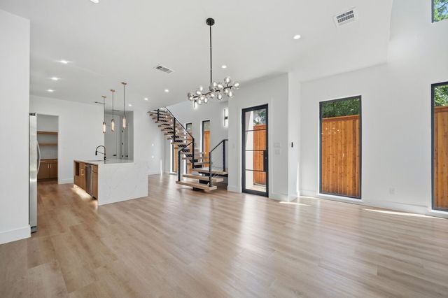 2334 Wycliff Avenue, Dallas, TX 75219