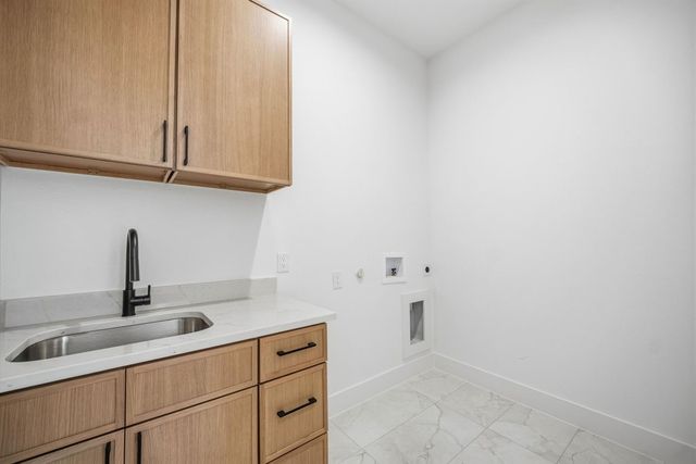 2334 Wycliff Avenue, Dallas, TX 75219