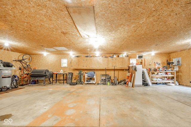 421 Columbia Avenue, Middletown, IN 47356