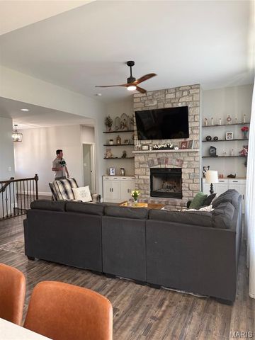 19179 McGwire Lane, Warrenton, MO 63383