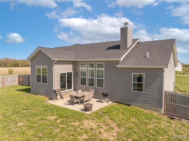19179 McGwire Lane, Warrenton, MO 63383