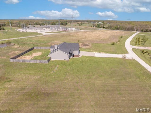 19179 McGwire Lane, Warrenton, MO 63383