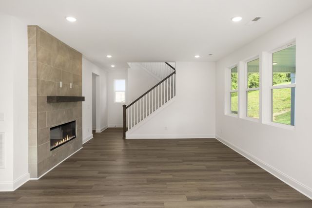 1559 Oaks Springs Drive, Columbia, TN 38401