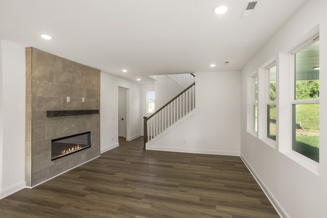 1559 Oaks Springs Drive, Columbia, TN 38401