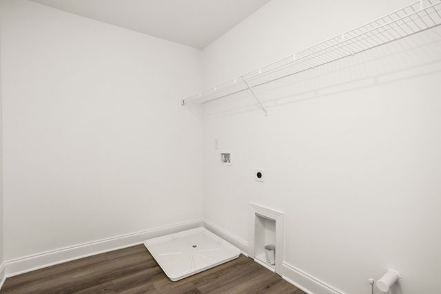 1559 Oaks Springs Drive, Columbia, TN 38401