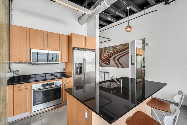 8101 Biscayne Blvd R-613, Miami, FL 33138