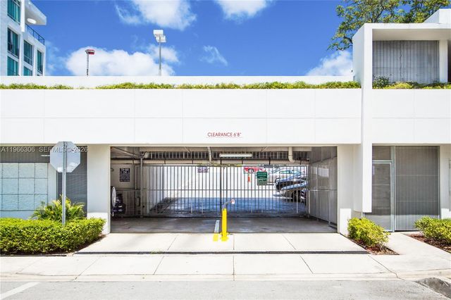 8101 Biscayne Blvd R-613, Miami, FL 33138