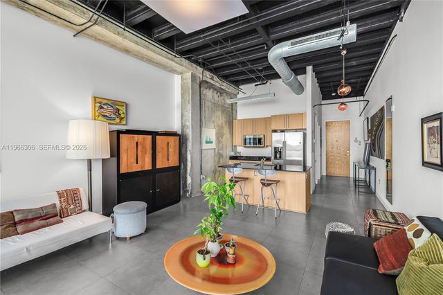 8101 Biscayne Blvd R-613, Miami, FL 33138