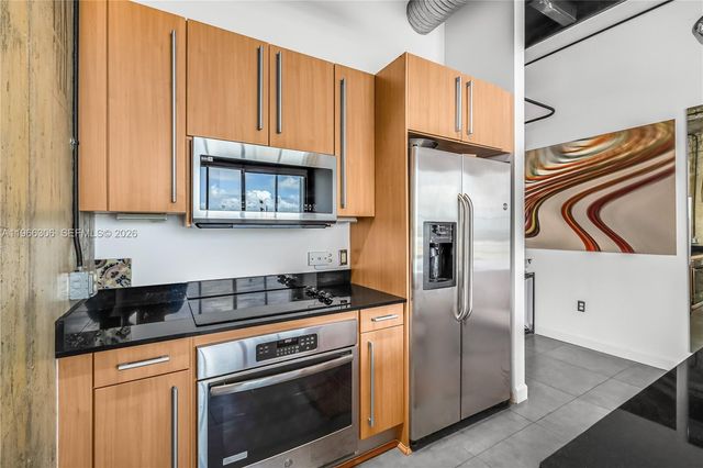 8101 Biscayne Blvd R-613, Miami, FL 33138