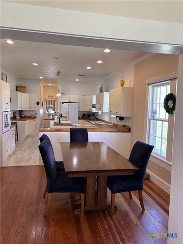 17690 Fm 1123, Holland, TX 76534