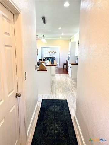 17690 Fm 1123, Holland, TX 76534