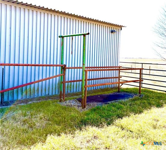 17690 Fm 1123, Holland, TX 76534