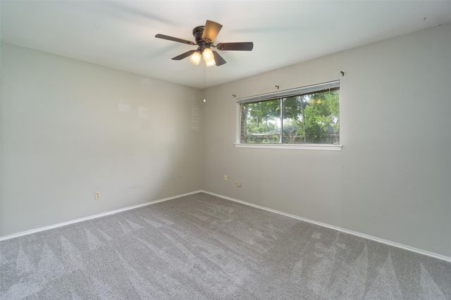 2119 Williamsburg Court S, League City, TX 77573