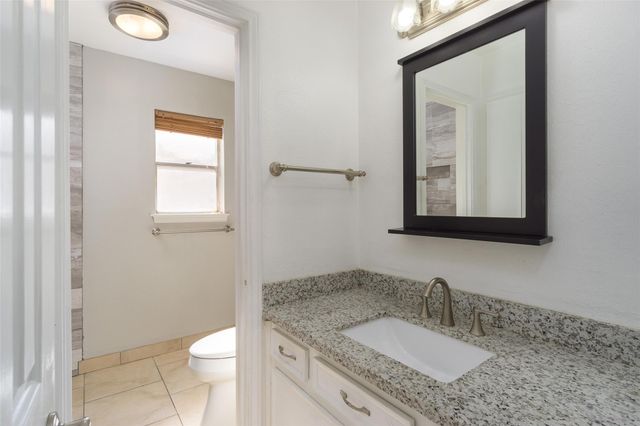 2119 Williamsburg Court S, League City, TX 77573