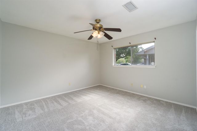 2119 Williamsburg Court S, League City, TX 77573