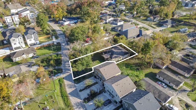 1039 Marcolin Street, Houston, TX 77088