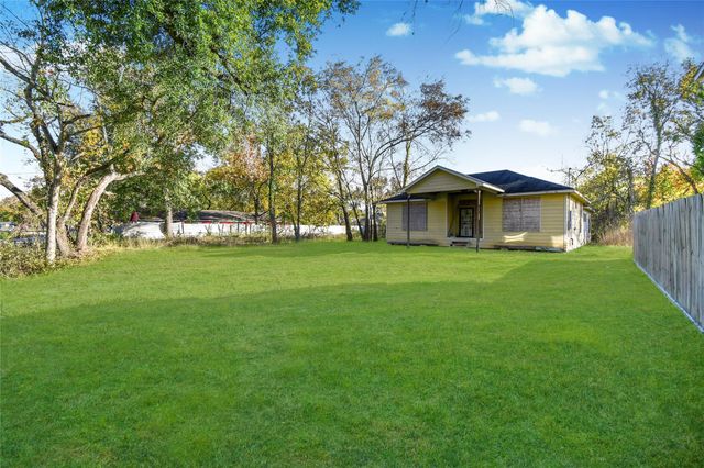 1039 Marcolin Street, Houston, TX 77088