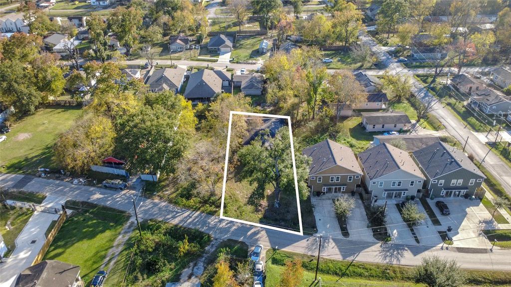 1039 Marcolin Street, Houston, TX 77088
