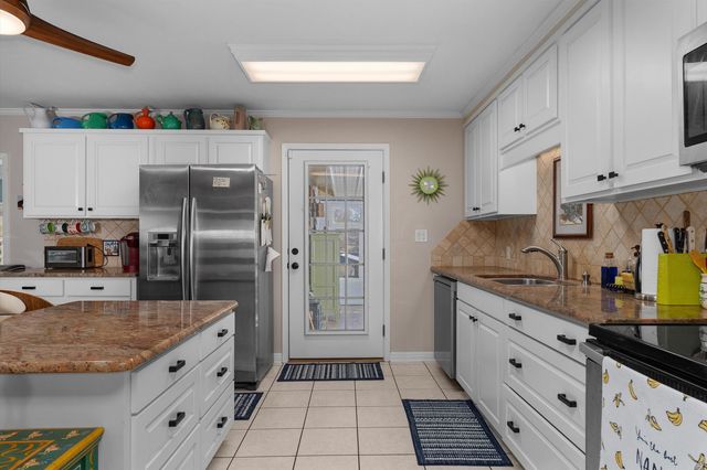 589 County Rd 183, Carthage, TX 75633