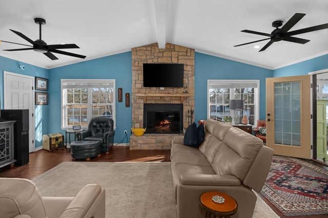 589 County Rd 183, Carthage, TX 75633