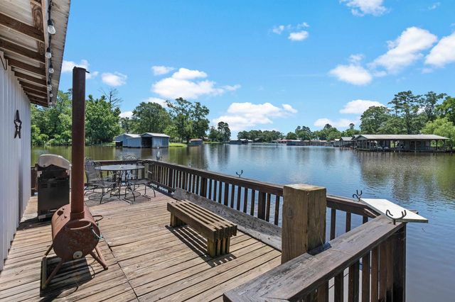 589 County Rd 183, Carthage, TX 75633