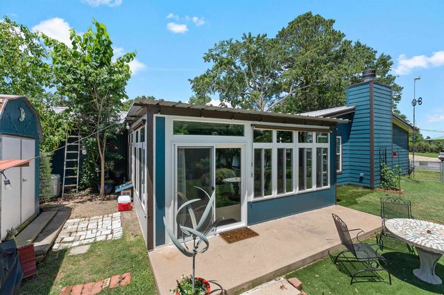 589 County Rd 183, Carthage, TX 75633