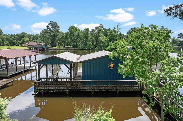 589 County Rd 183, Carthage, TX 75633