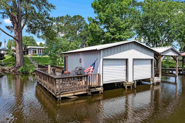 589 County Rd 183, Carthage, TX 75633