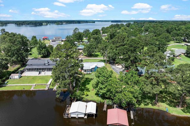 589 County Rd 183, Carthage, TX 75633