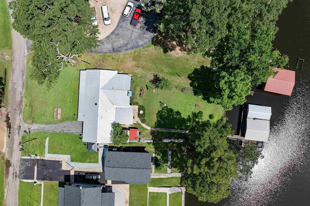 589 County Rd 183, Carthage, TX 75633