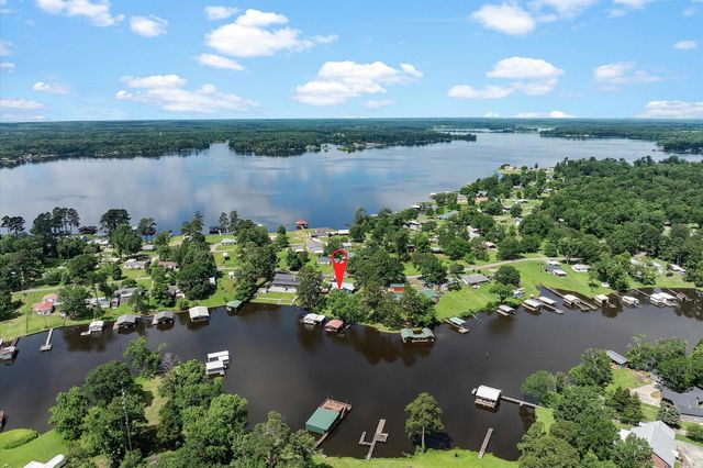 589 County Rd 183, Carthage, TX 75633