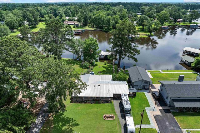 589 County Rd 183, Carthage, TX 75633