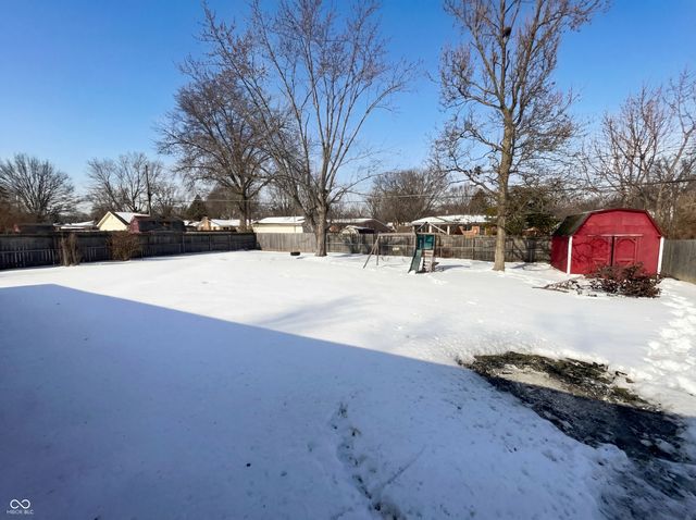 8230 E 11th Street, Indianapolis, IN 46219