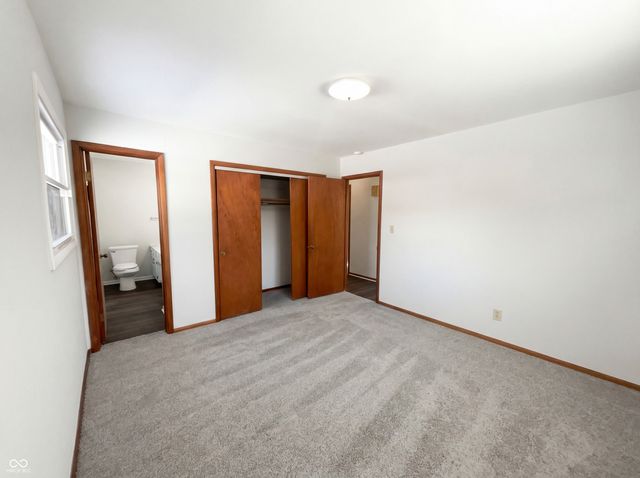 8230 E 11th Street, Indianapolis, IN 46219