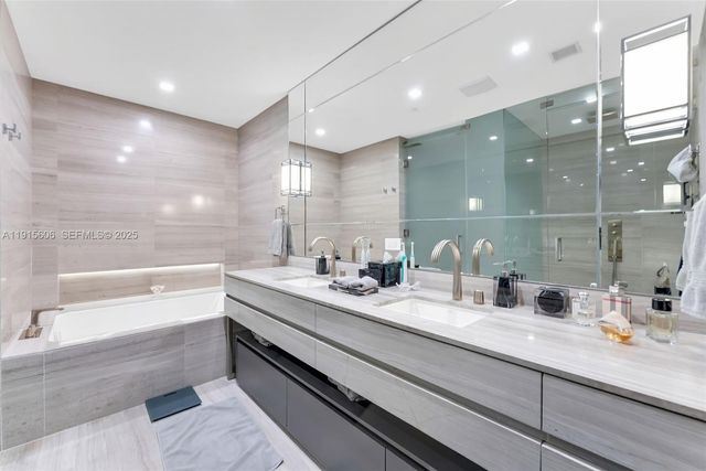 18975 Collins Avenue 1002, Sunny Isles Beach, FL 33160