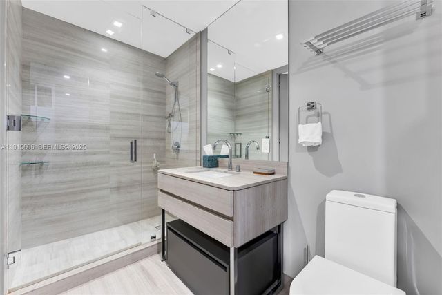 18975 Collins Avenue 1002, Sunny Isles Beach, FL 33160