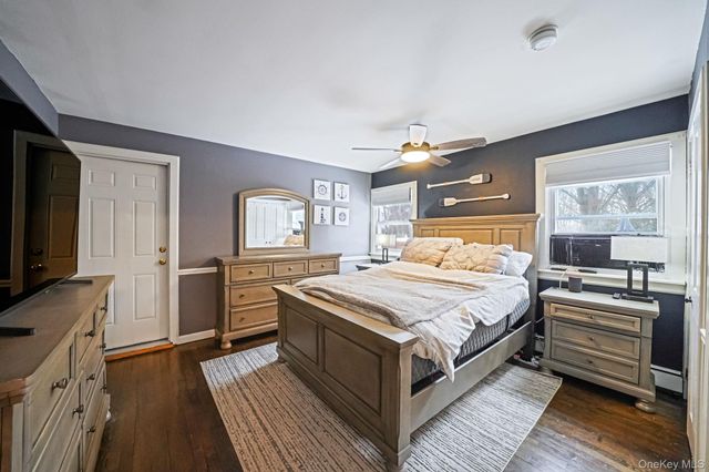 100 Parkside Avenue, Miller Place, NY 11764