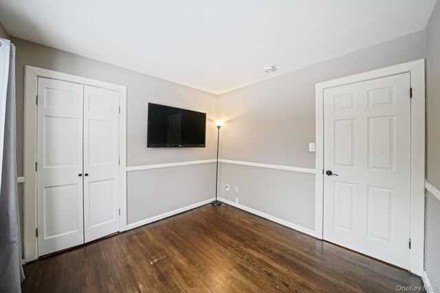 100 Parkside Avenue, Miller Place, NY 11764