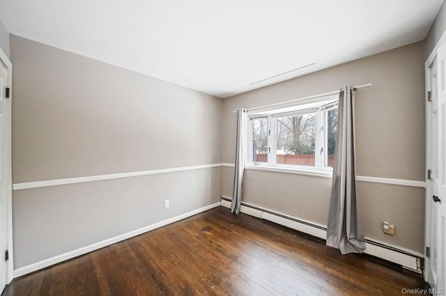 100 Parkside Avenue, Miller Place, NY 11764